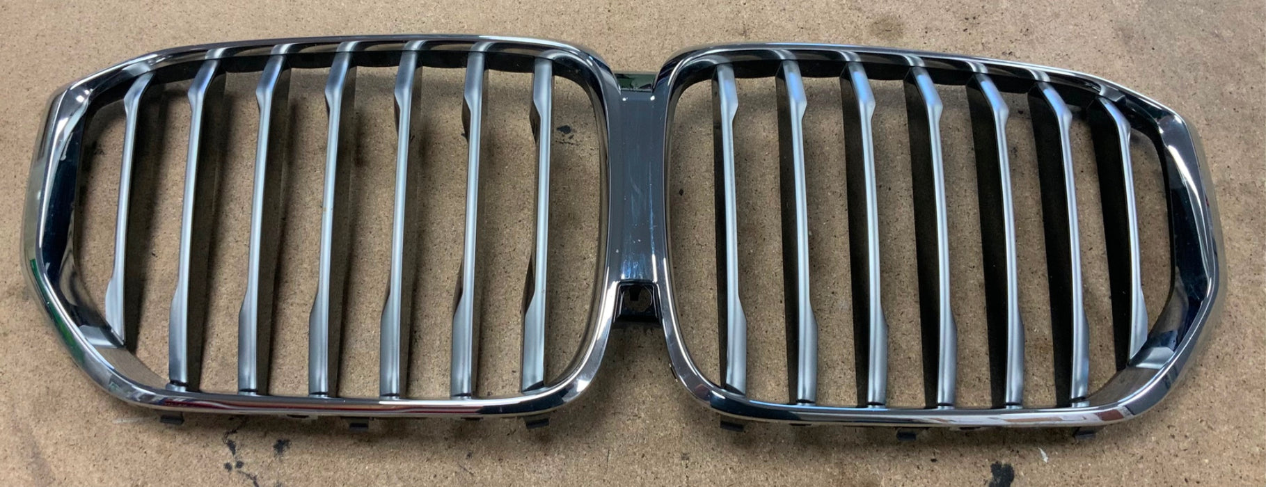 Used BMW X5 G05 Grill 2019-ON Front Bumper Grill Genuine BMW Part